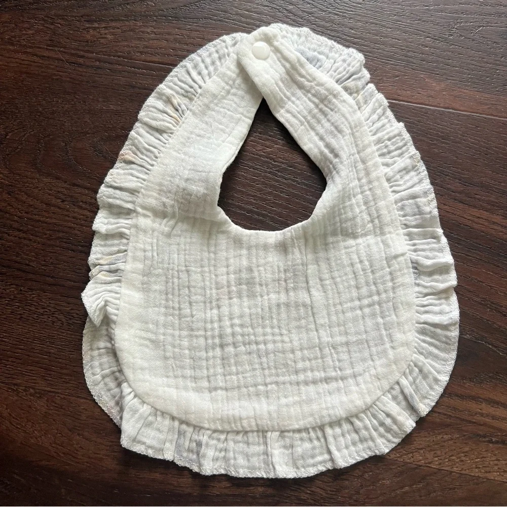 NEW set of 2 ruffle baby girl bibs with hearts and rainbow designs